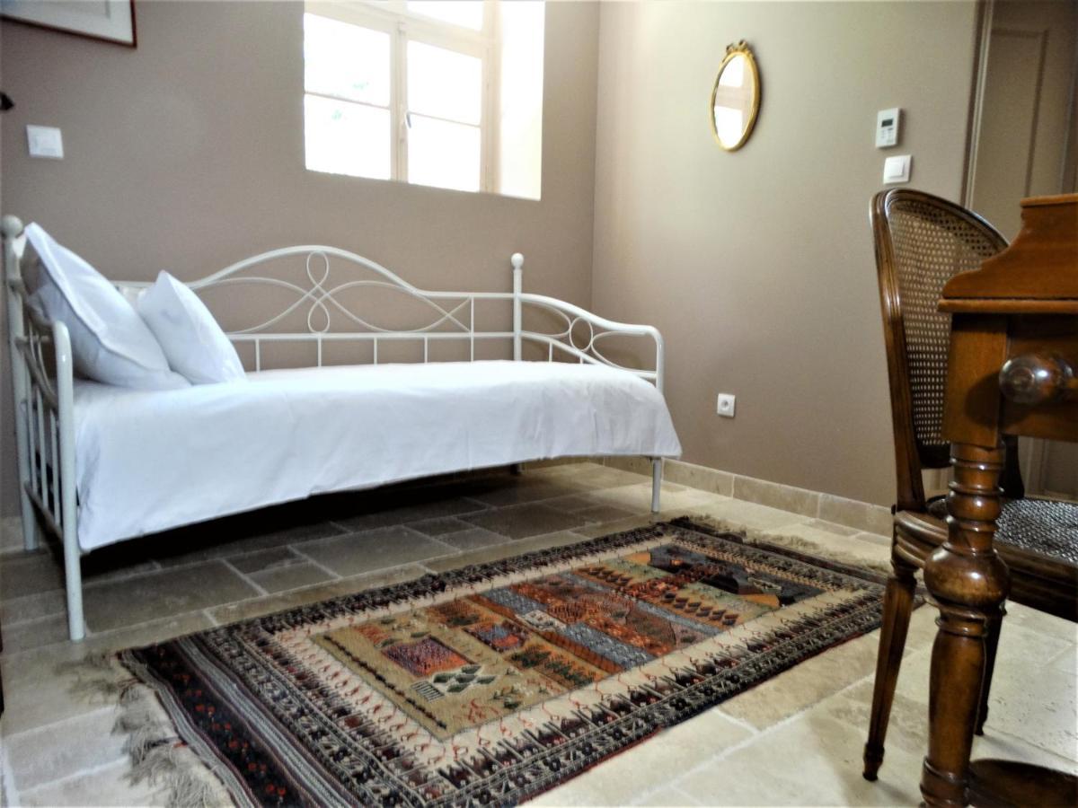 Chateau Montplaisir Charming B&B In Provence Valréas Zewnętrze zdjęcie